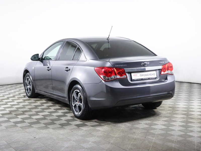 Chevrolet Cruze серый