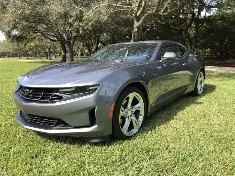 Шевроле Камаро zl1 2021