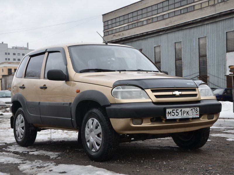 Chevrolet Niva 2002