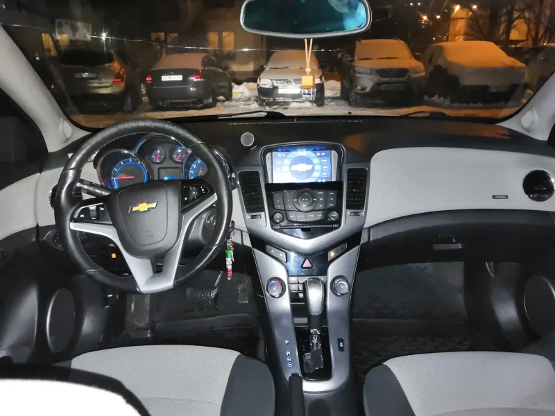 Chevrolet Cruze 2012 салон