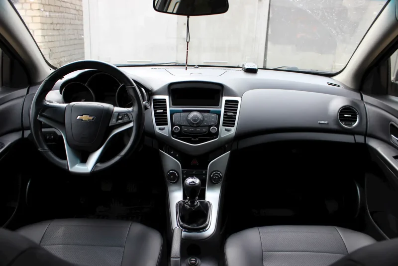 Cruze 2011 салон