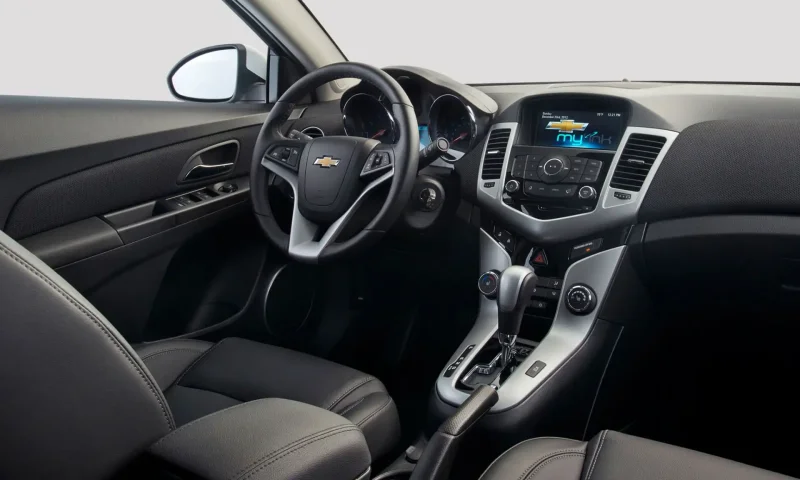 Chevrolet Cruze 2012 салон