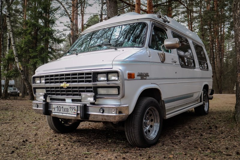 Шеви Ван 87