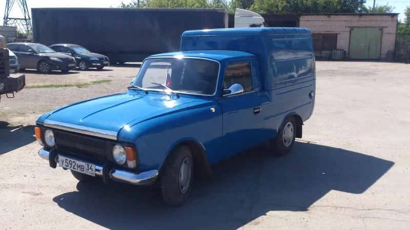 ИЖ 2715 голубой