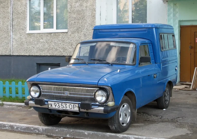 Авто Москвич ИЖ 2715