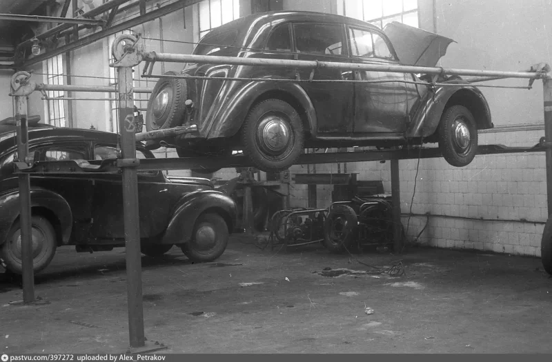 Автомобильный завод