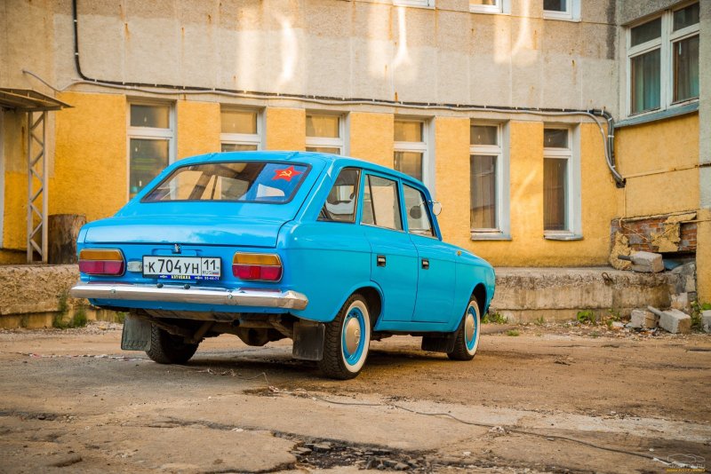 ИЖ-2125 компакт-кар