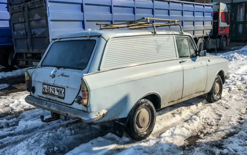 Москвич ИЖ 2715