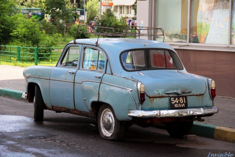 Москвич 407 сзади