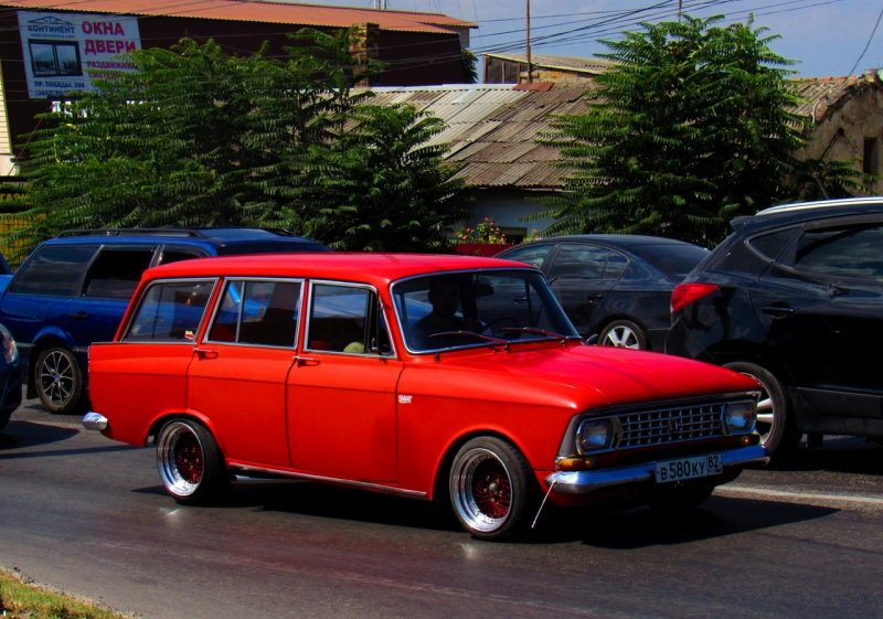 АЗЛК Москвич 426
