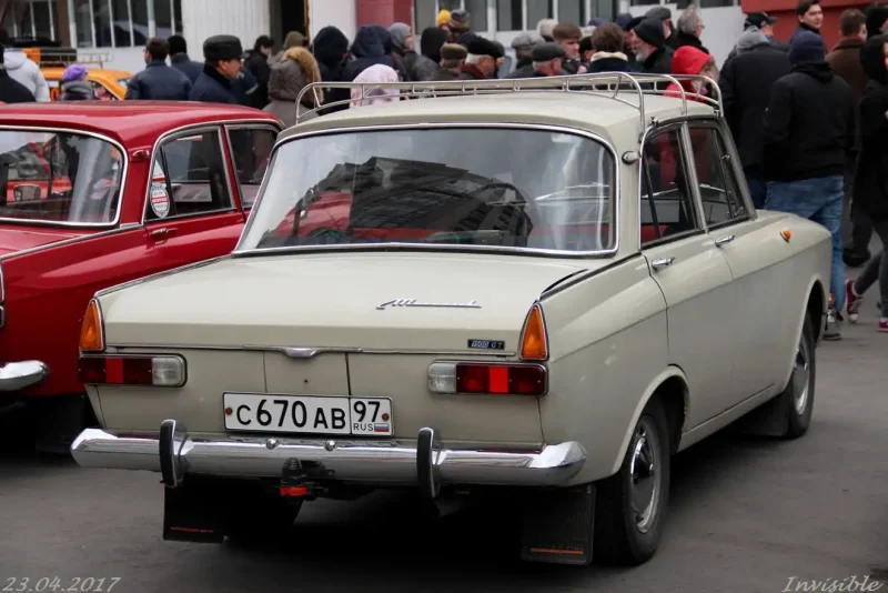 Москвич 412 девушки
