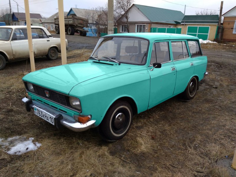 Москвич 2137 голубой