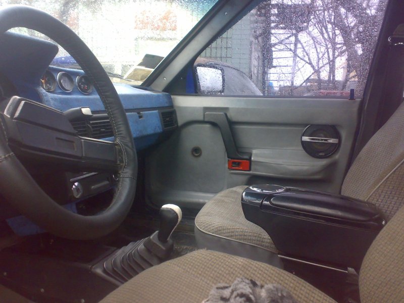 АЗЛК 2141 Святогор салон