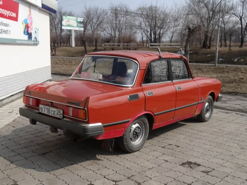 АЗЛК 2140