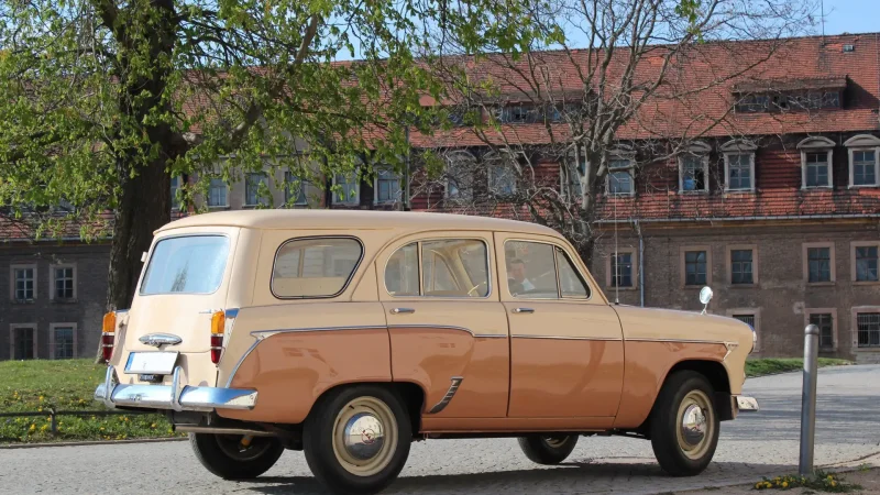 АЗЛК «Москвич 408 турист»