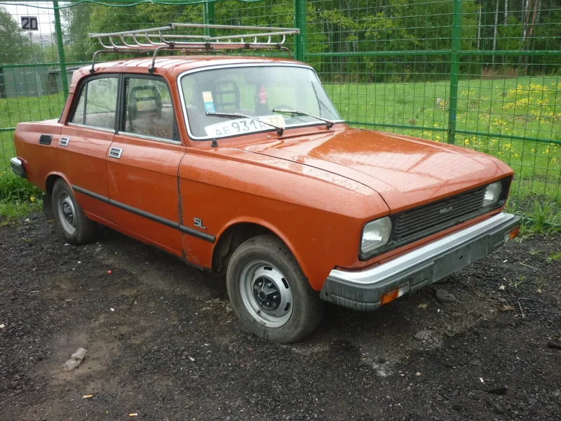 АЗЛК 2140 SL красный