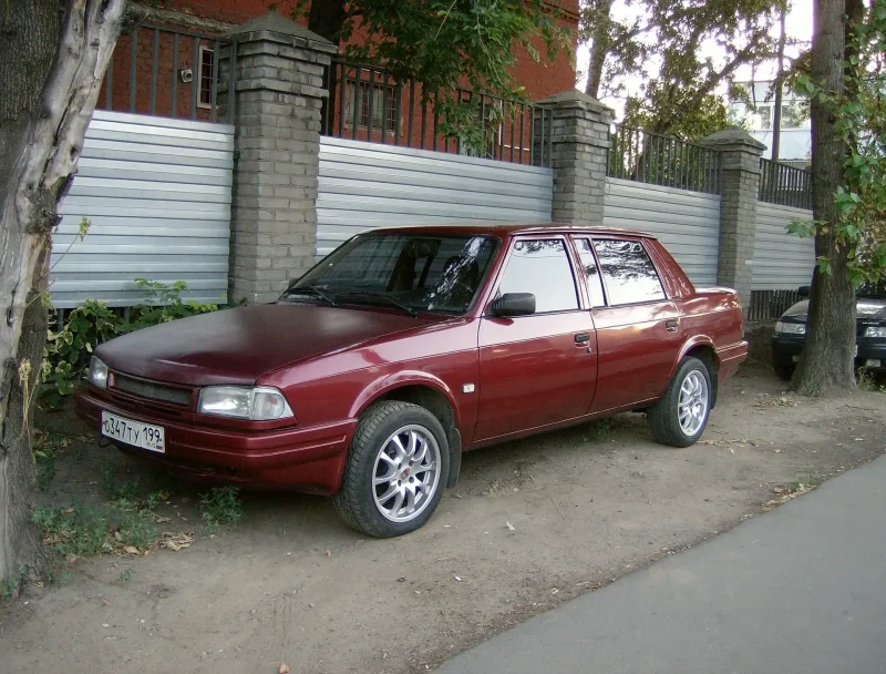 АЗЛК 2141 седан