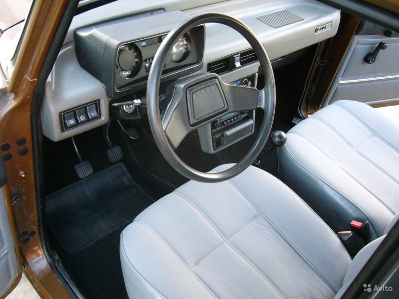Москвич 2140 SL салон