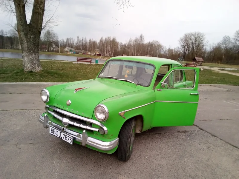 Москвич 407 зеленый