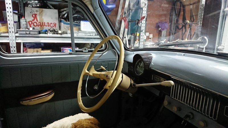 Экспортный Москвич 403 салон