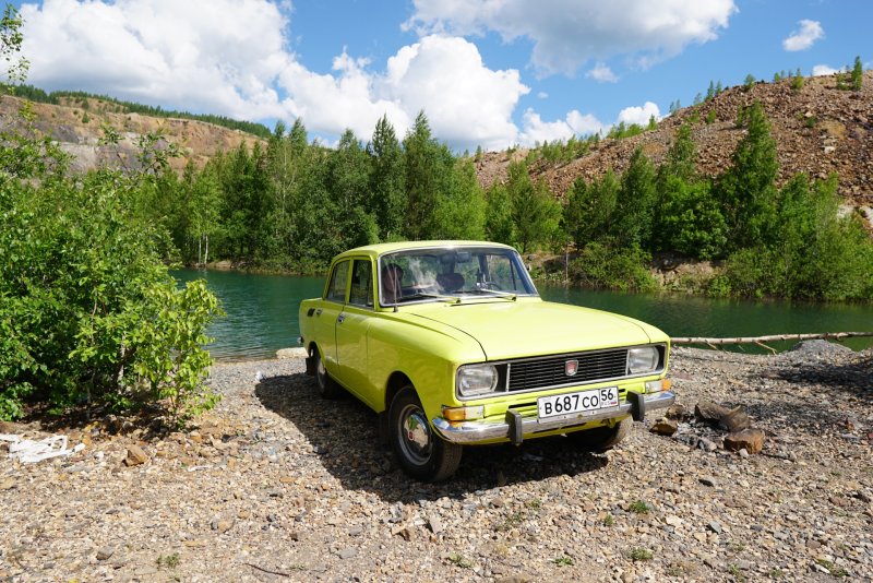 Москвич 2140 голубой