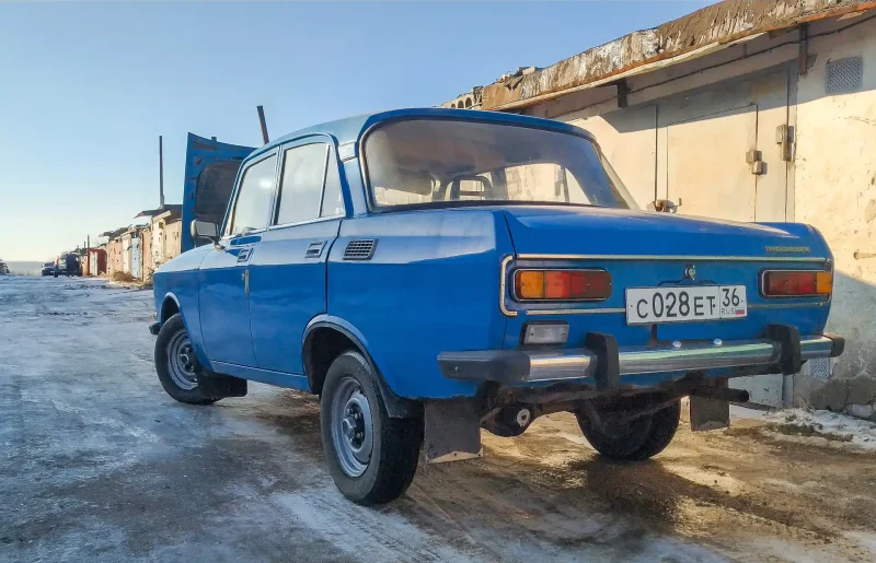 Москвич 2140 голубой