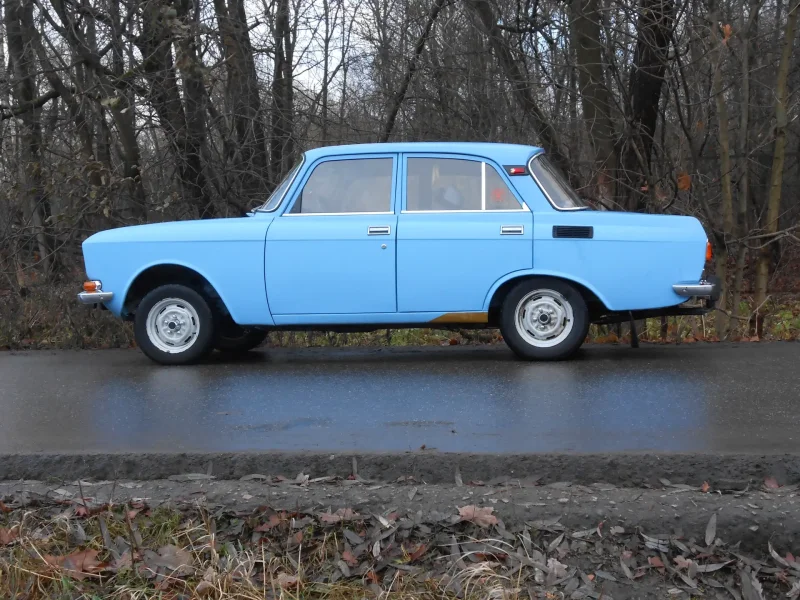 Москвич 2140 голубой