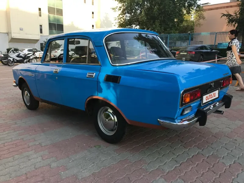 Москвич 2140 синий