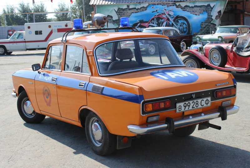 Москвич 2138