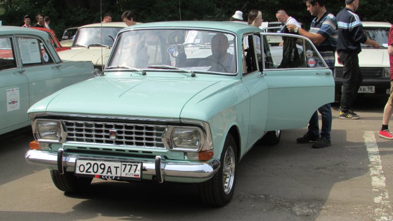 Москвич АЗЛК 2022