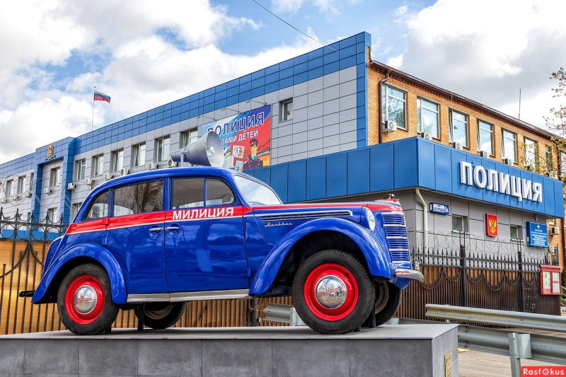 Москвич 400 милиция