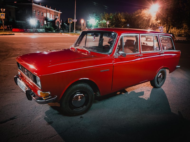 Автомобиль Москвич 2137