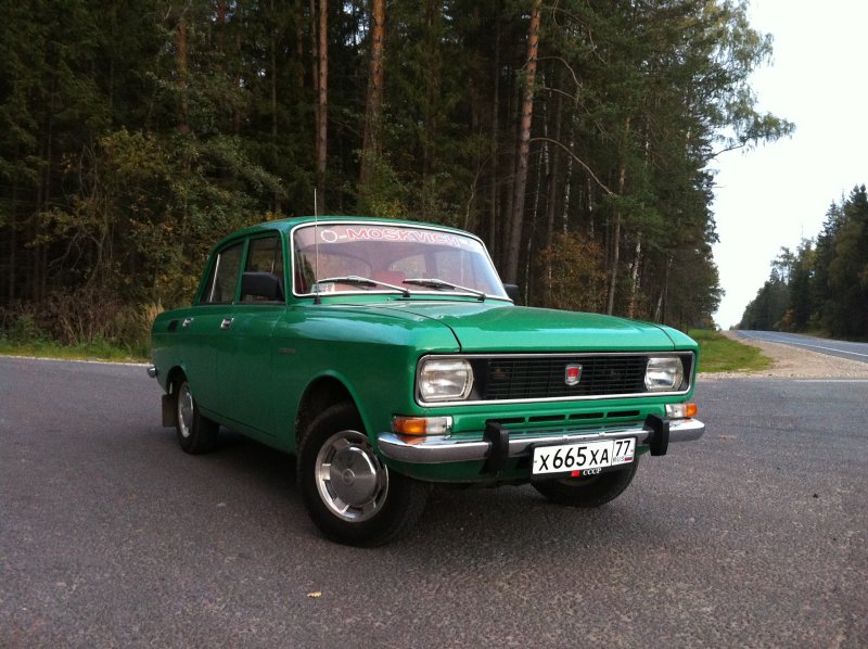 Машина АЗЛК 2140