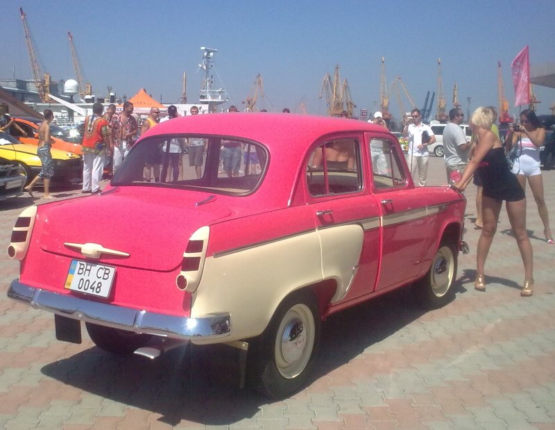 Москвич 403 розовый