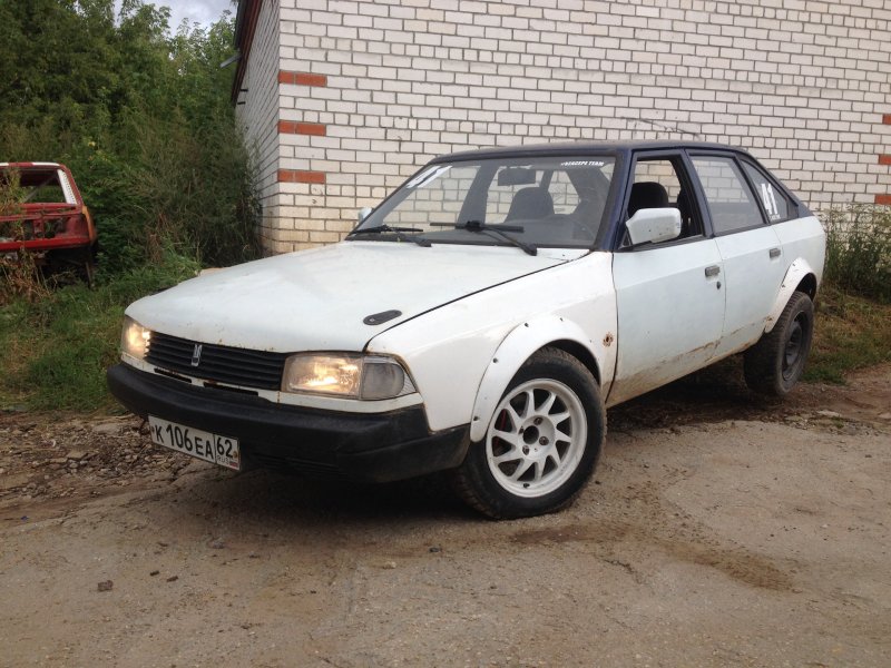 Автомобиль Москвич 2141