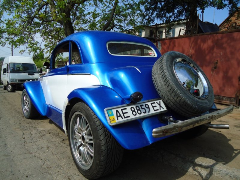 Москвич 401 BMW