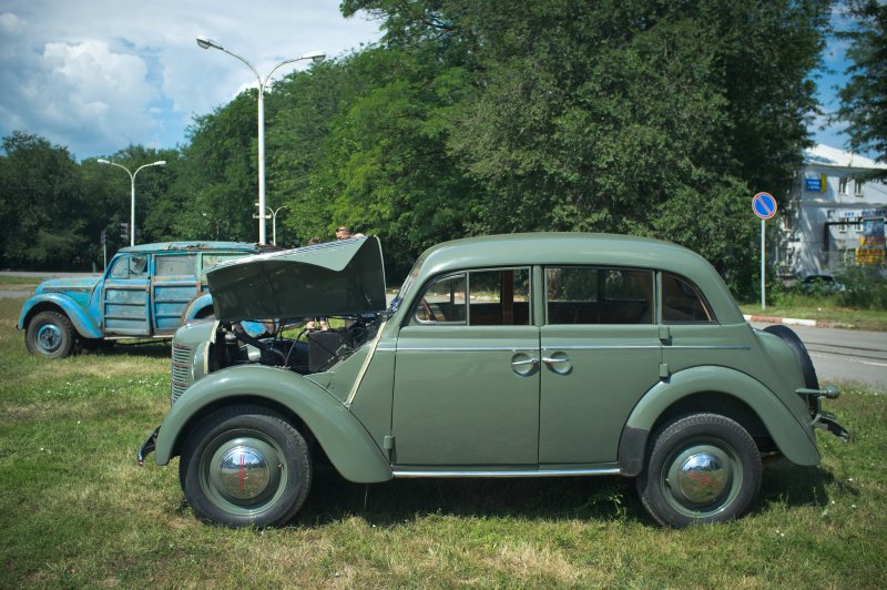 Москвич 400 фургон
