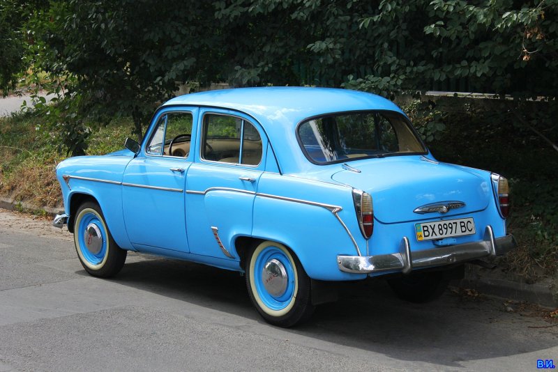 Автомобиль Москвич 403 407
