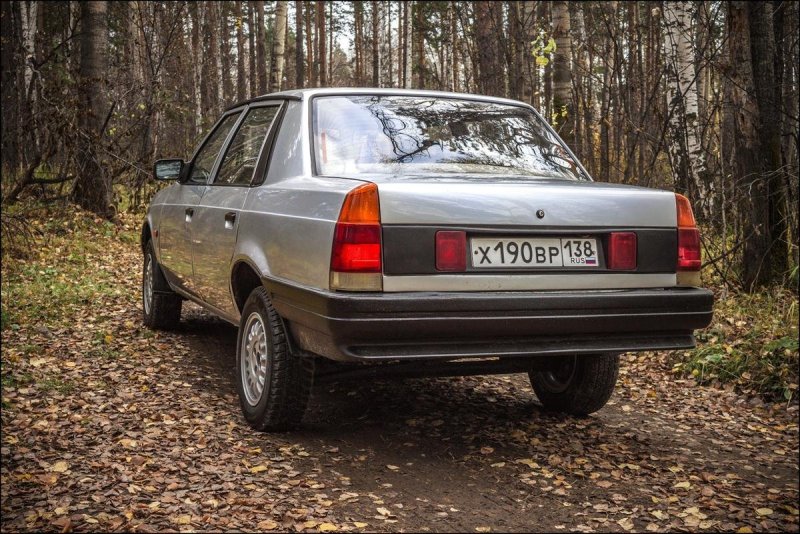 АЗЛК-2142 «Москвич»