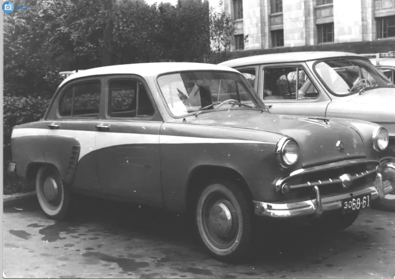 Старый Москвич 402