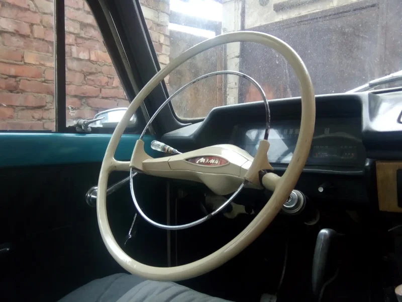 За рулём москвича 412