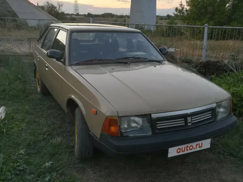 Автомобиль Москвич 1990