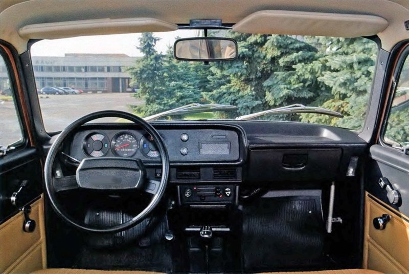 Москвич 2140 SL салон
