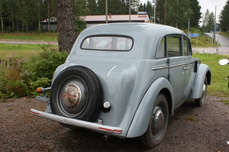 Москвич 401 оригинал