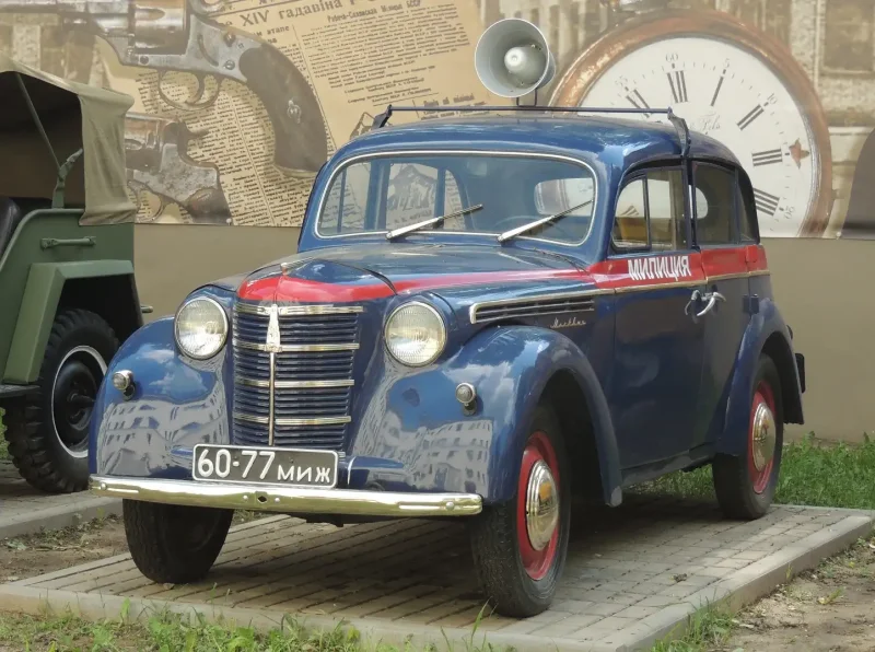 Москвич-401 легковой