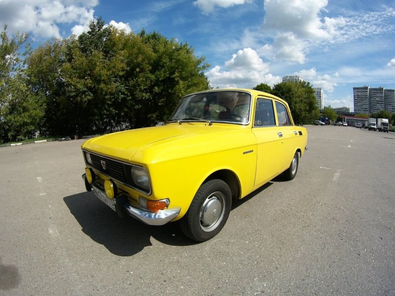 Москвич 2140 АЗЛК желтый