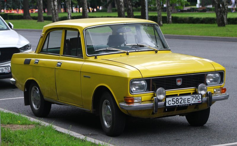 Москвич 2140 цвет Цитрон