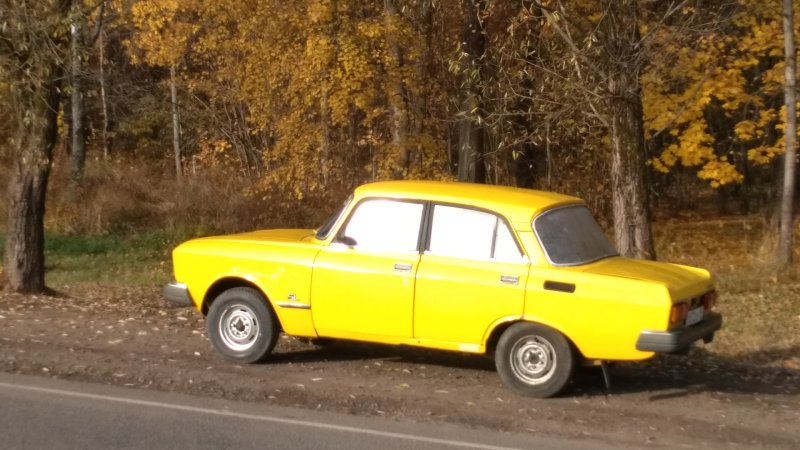 Москвич 2140 АЗЛК желтый
