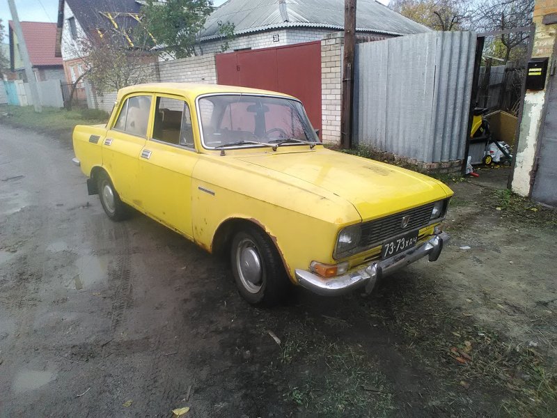Москвич 2140 АЗЛК желтый