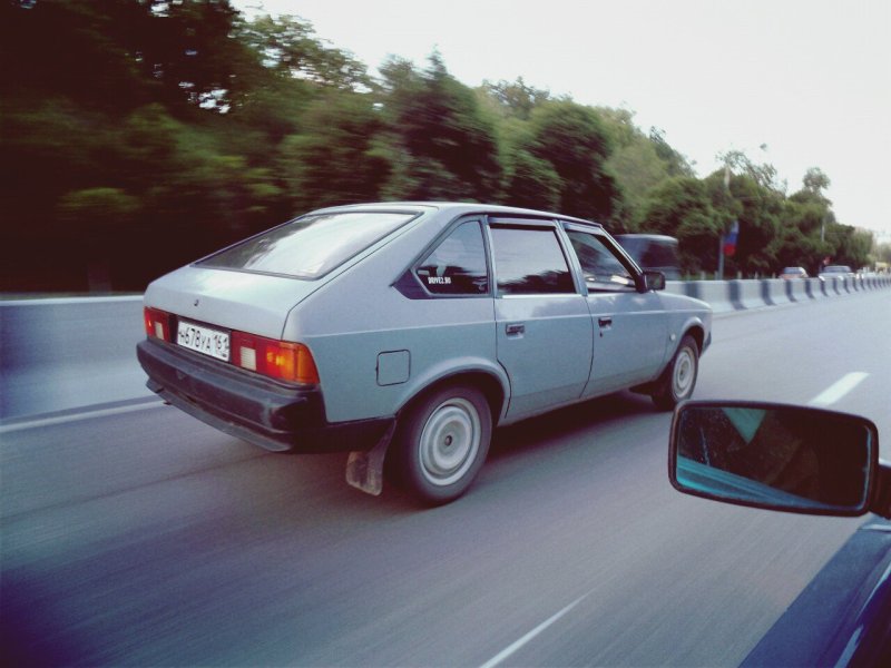 Москвич АЗЛК-2141 Алеко